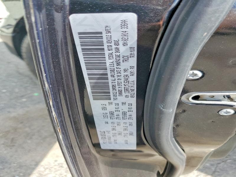 2018 RAM 1500 SLT 12