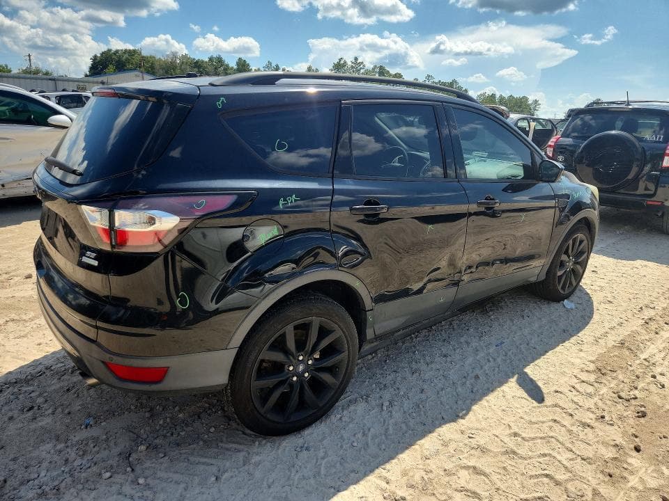 2017 FORD ESCAPE SE 3