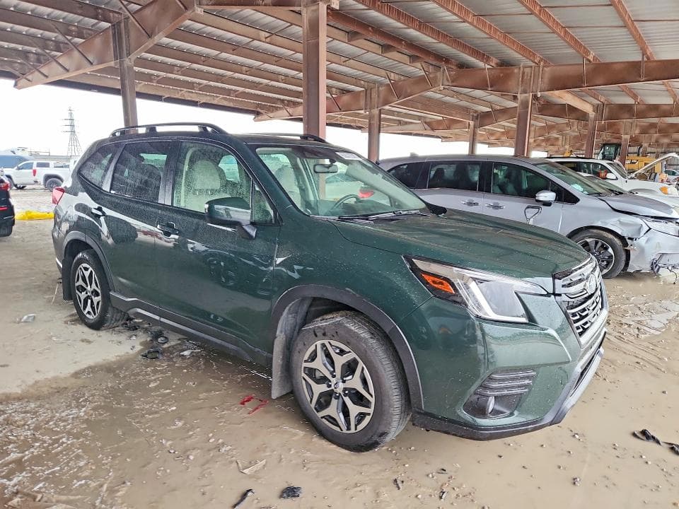 2022 SUBARU FORESTER PREMIUM 4