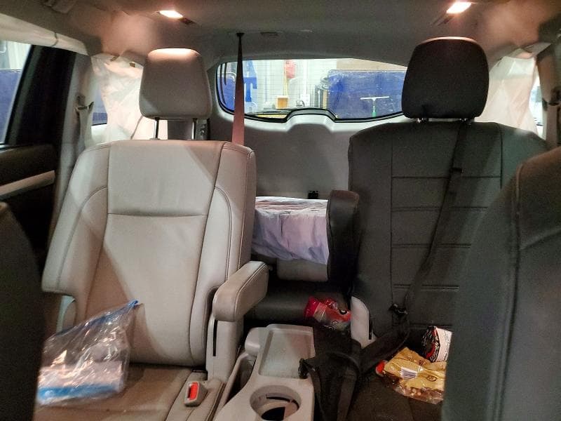 2019 TOYOTA HIGHLANDER XLE 10