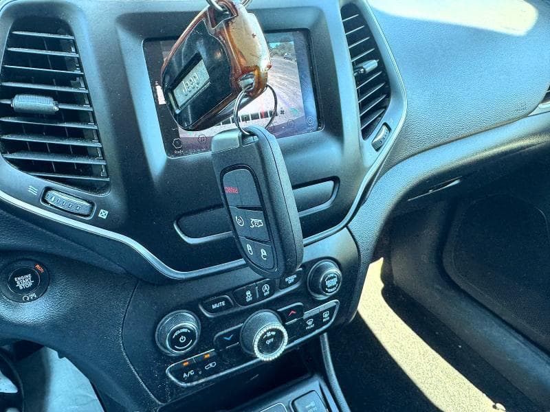 2019 JEEP CHEROKEE LATITUDE PLUS 11