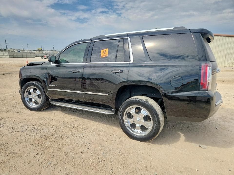 2018 GMC YUKON DENALI 2