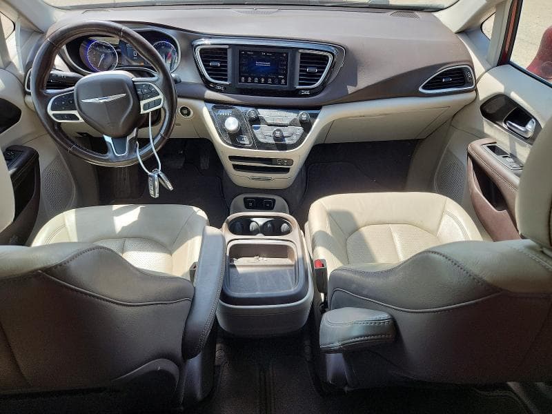 2019 CHRYSLER PACIFICA TOURING L 8