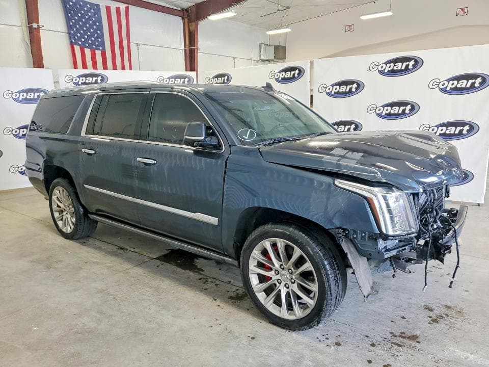 2019 CADILLAC ESCALADE ESV PREMIUM LUXURY 4