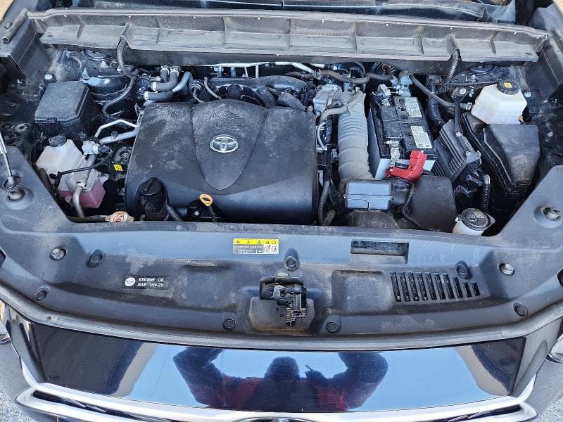 2022 TOYOTA HIGHLANDER LE 12