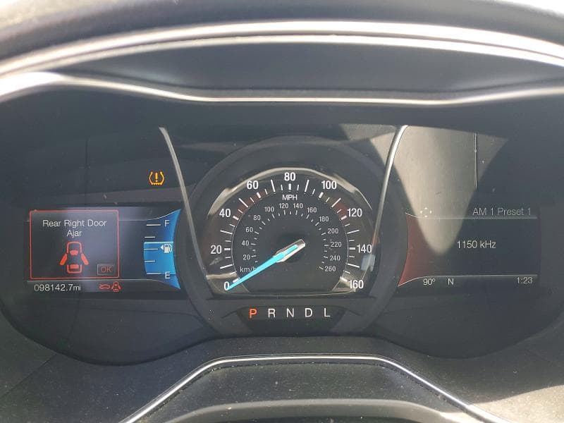 2017 FORD FUSION SE 9