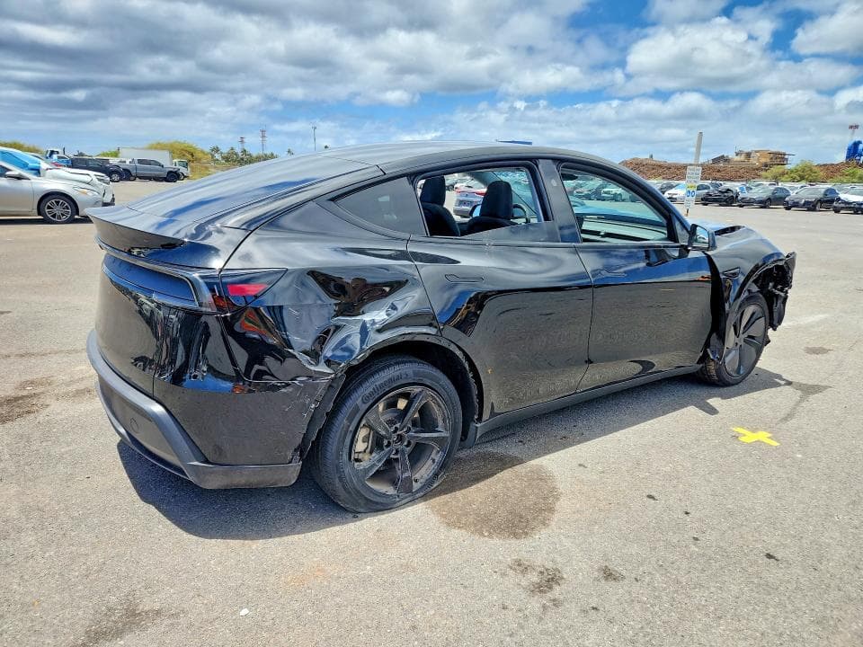 2026 TESLA MODEL Y 3