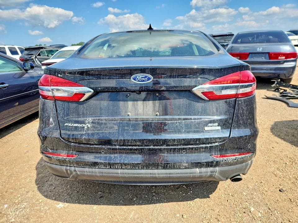 2020 FORD FUSION SE 6