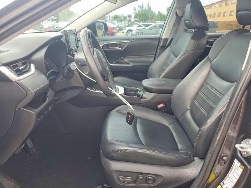 2020 TOYOTA RAV4 XLE PREMIUM 7