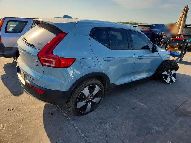 2019 VOLVO XC40 T5 MOMENTUM 3