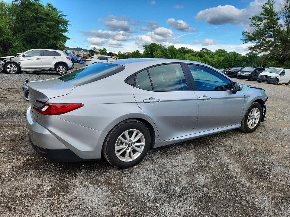 2025 TOYOTA CAMRY LE 3
