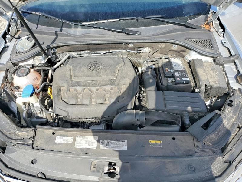 2018 VOLKSWAGEN PASSAT SE 11