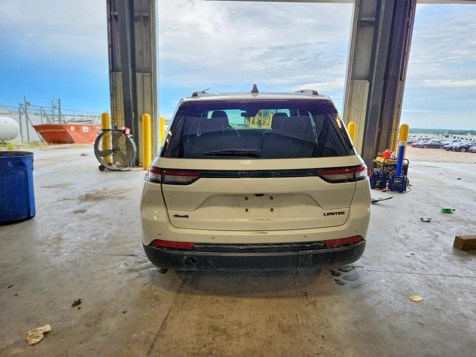 2023 JEEP GRAND CHEROKEE LIMITED 6