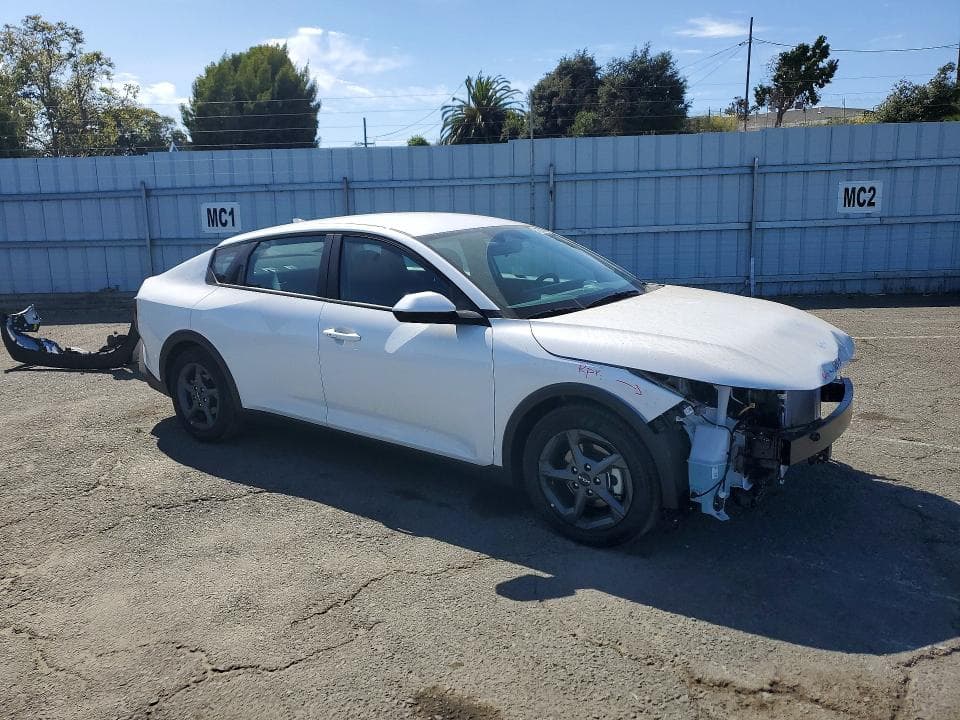 2026 KIA K4 LXS 4