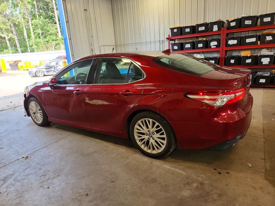 2018 TOYOTA CAMRY HYBRID XLE 2