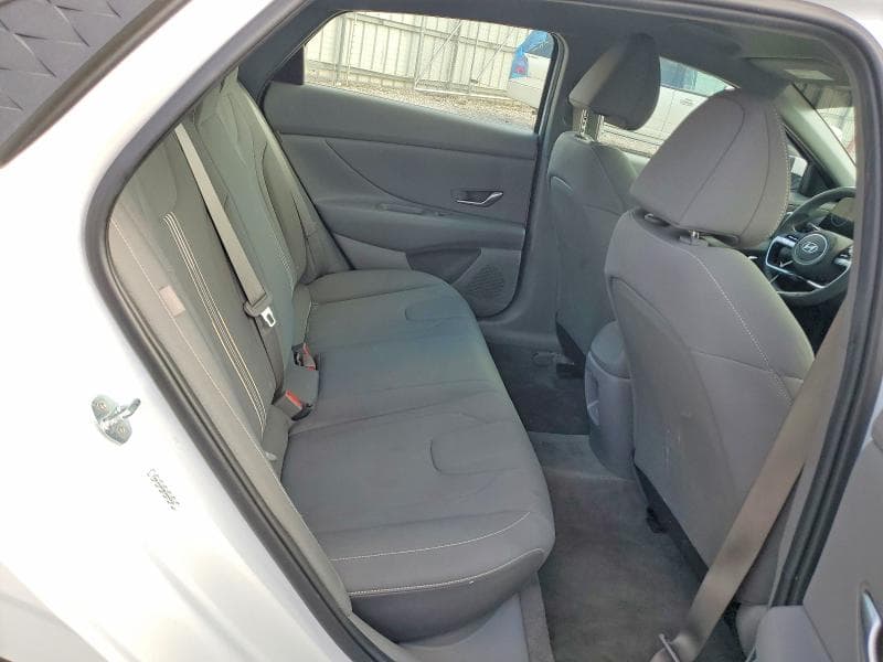 2024 HYUNDAI ELANTRA SEL 10