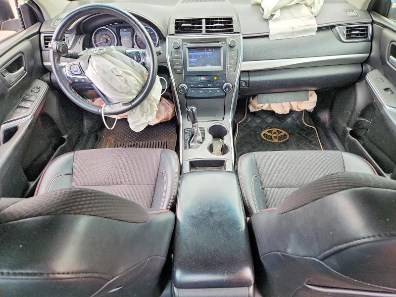 2017 TOYOTA CAMRY SE 8