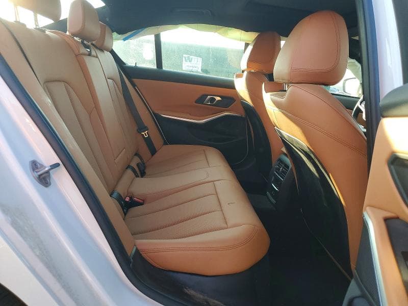 2025 BMW 330I 10
