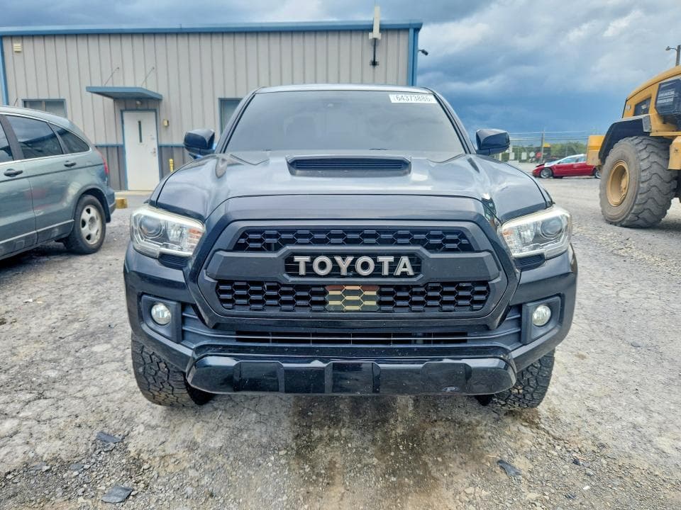 2019 TOYOTA TACOMA TRD SPORT 5