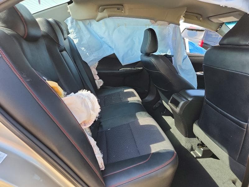 2017 TOYOTA CAMRY SE 10
