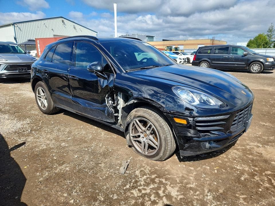 2018 PORSCHE MACAN 4