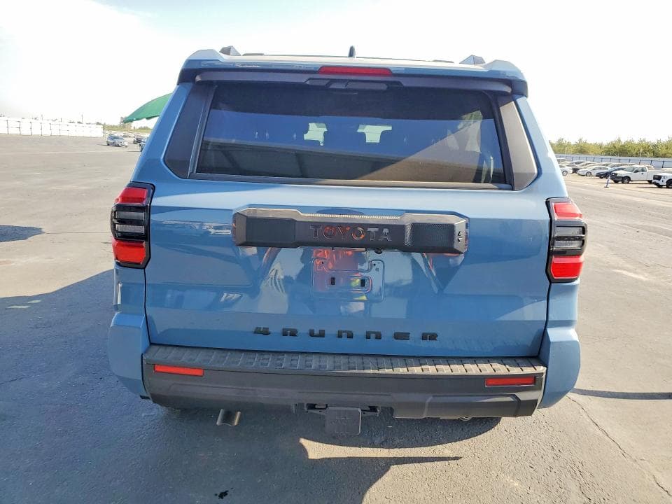 2026 TOYOTA 4RUNNER SR5 6