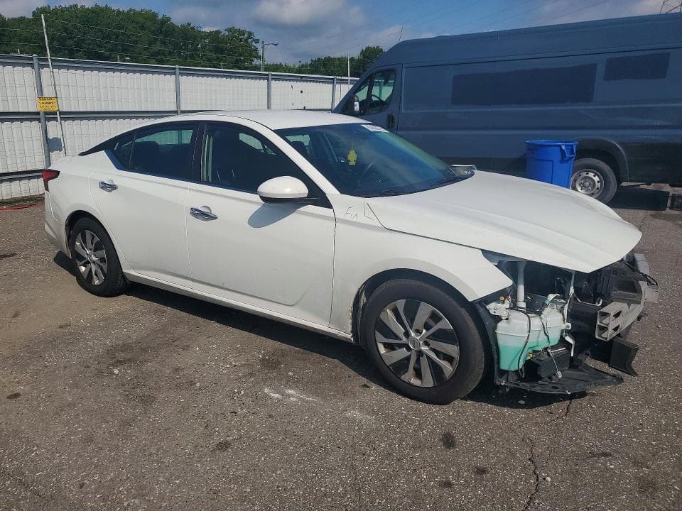 2022 NISSAN ALTIMA S 4