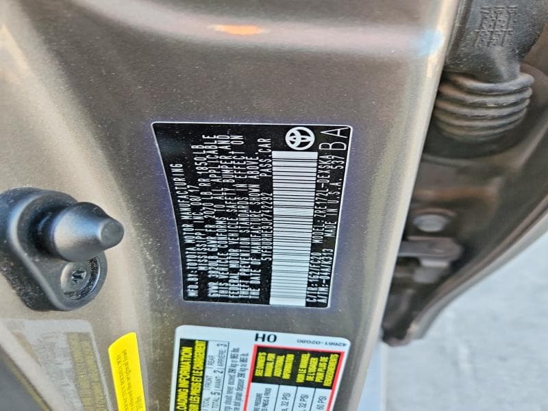 2018 TOYOTA COROLLA SE 12