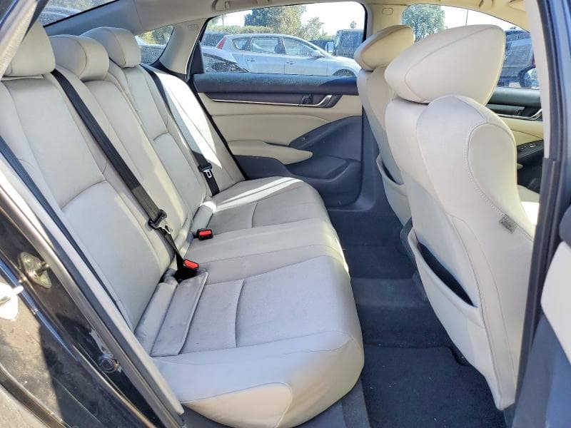 2018 HONDA ACCORD EX 10