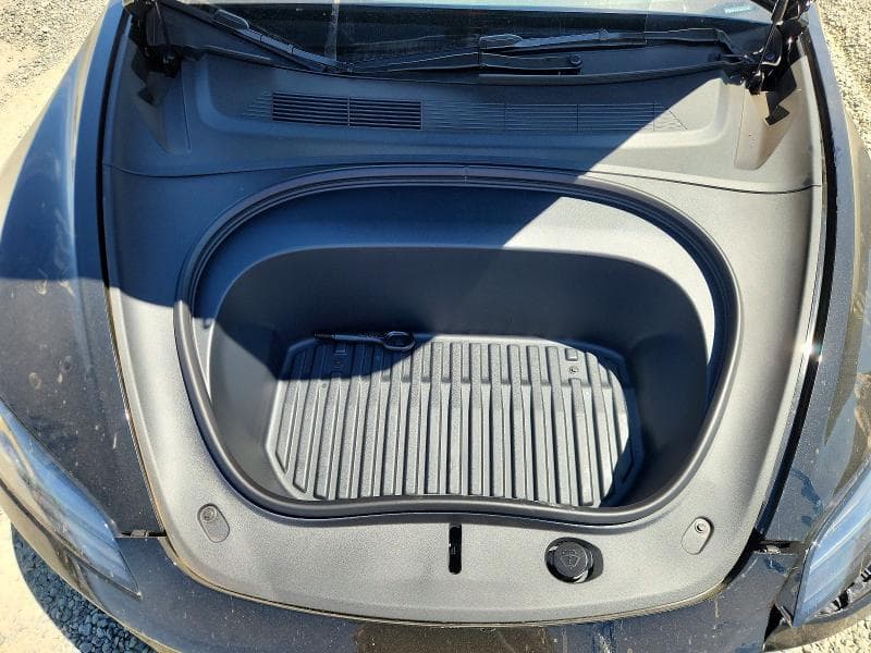 2026 TESLA MODEL 3 11