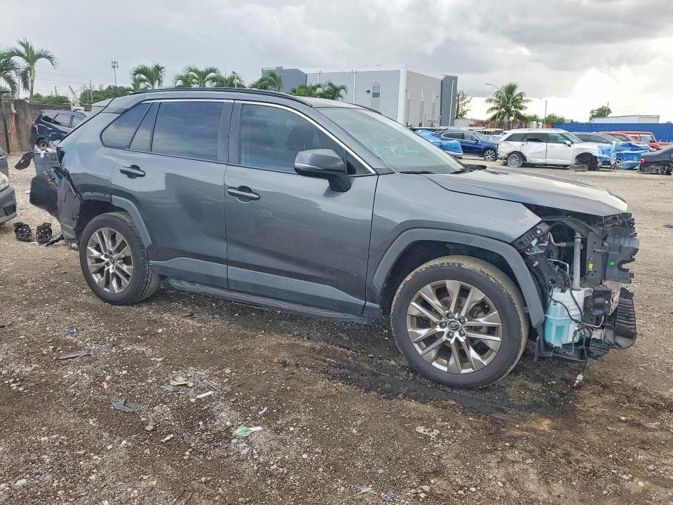 2020 TOYOTA RAV4 XLE PREMIUM 4