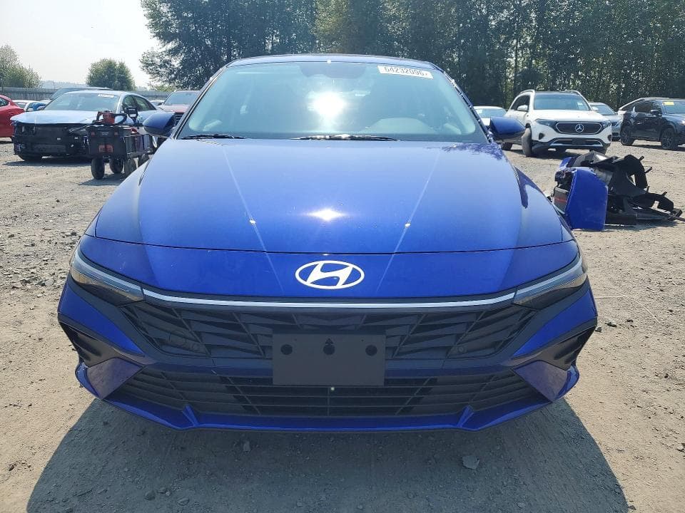 2026 HYUNDAI ELANTRA SE 5