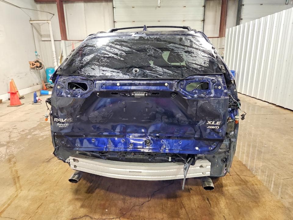 2019 TOYOTA RAV4 XLE PREMIUM 6