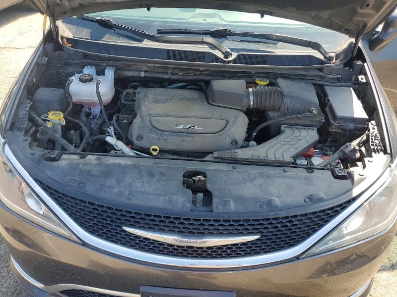 2017 CHRYSLER PACIFICA TOURING L 12