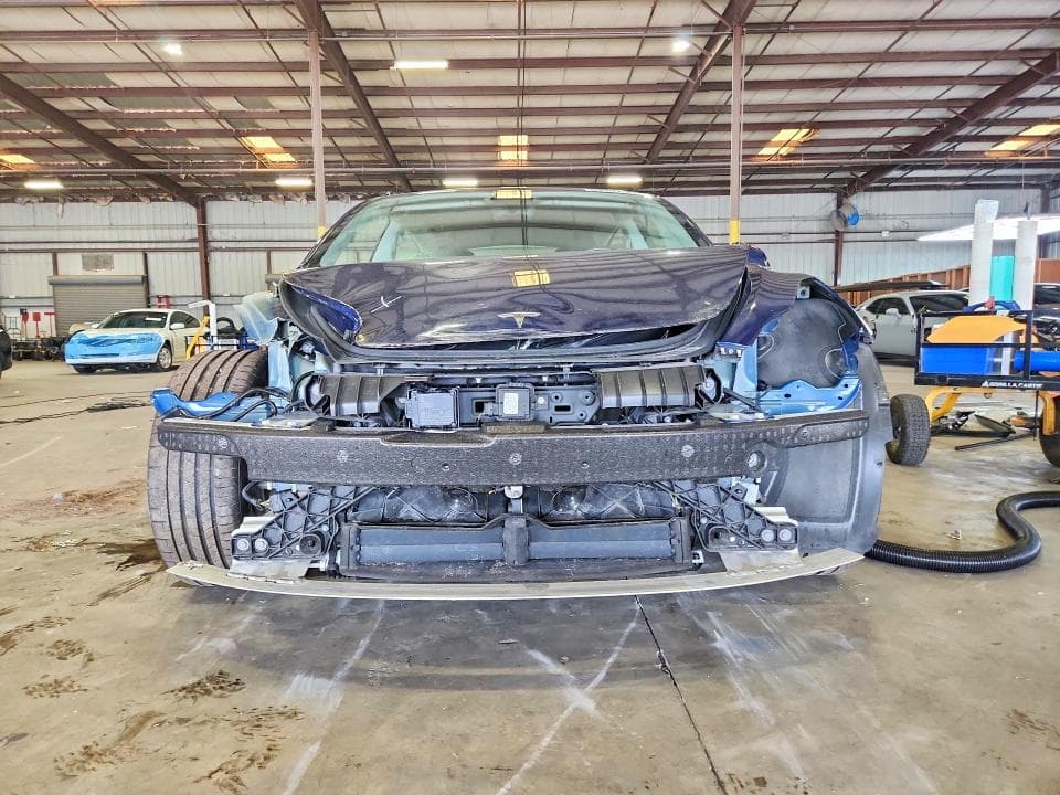 2018 TESLA MODEL 3 5
