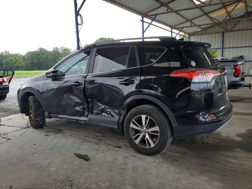 2017 TOYOTA RAV4 XLE 2