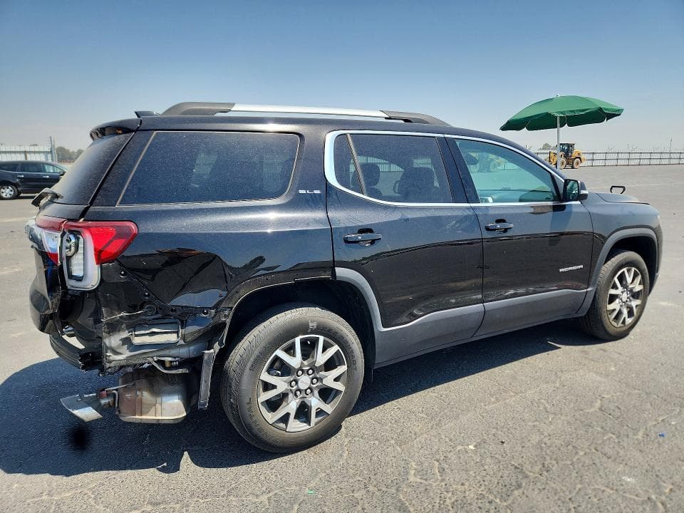 2023 GMC ACADIA SLE 3