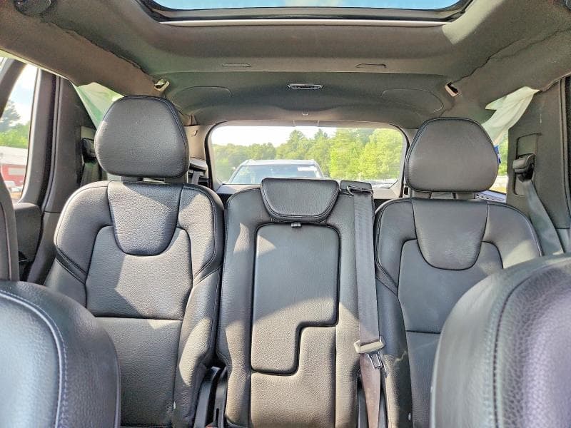 2018 VOLVO XC90 T6 10