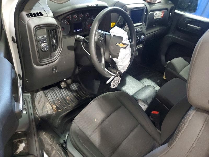 2025 CHEVROLET SILVERADO C1500 8