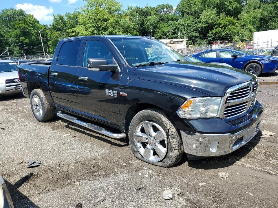 2017 RAM 1500 SLT 4