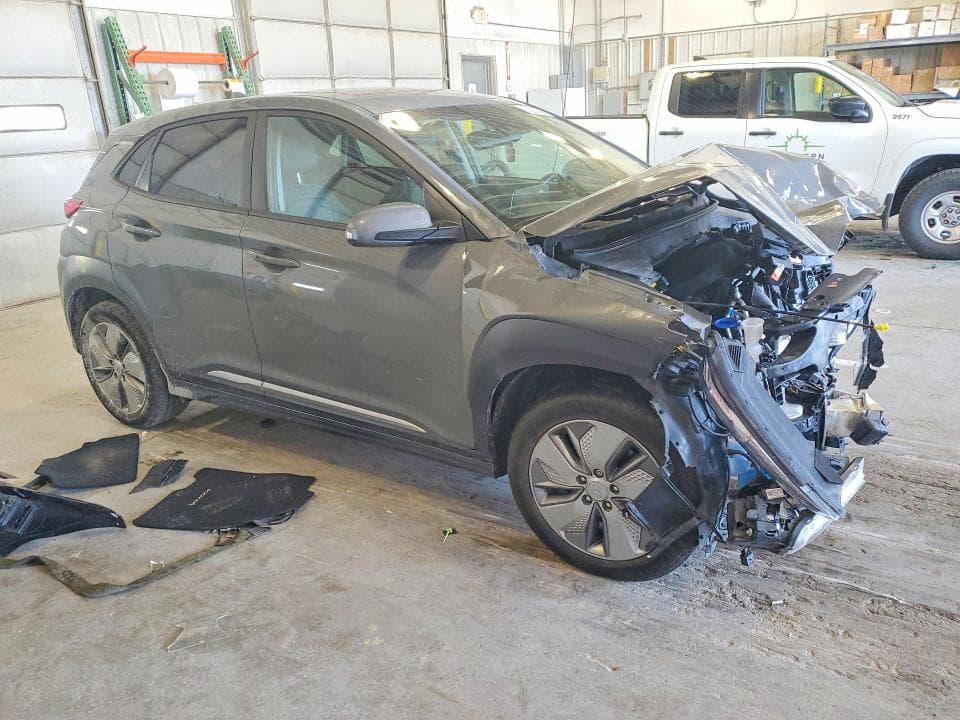 2021 HYUNDAI KONA ULTIMATE 4