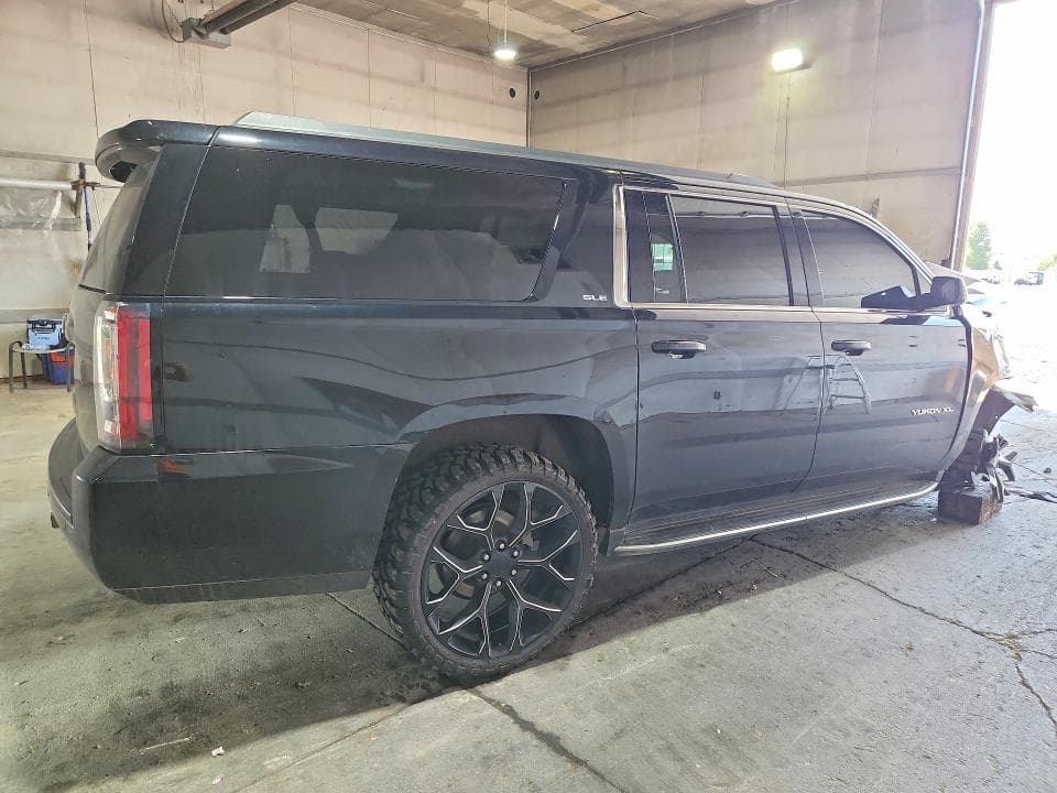 2019 GMC YUKON XL K1500 SLE 3