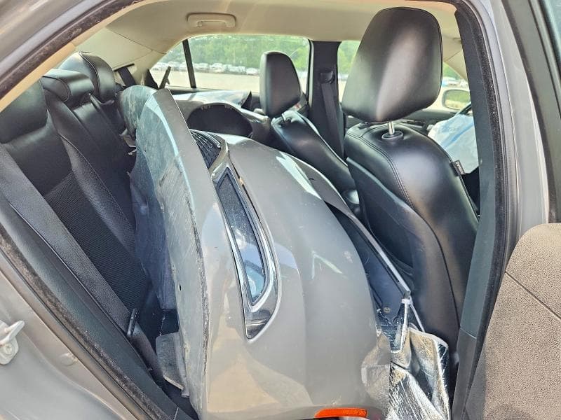2019 CHRYSLER 300 LIMITED 10