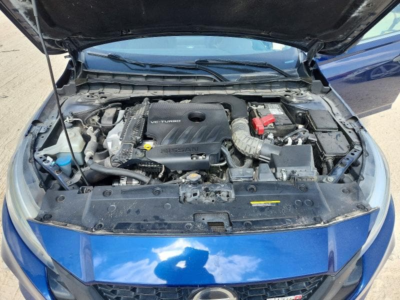 2022 NISSAN ALTIMA SR 11