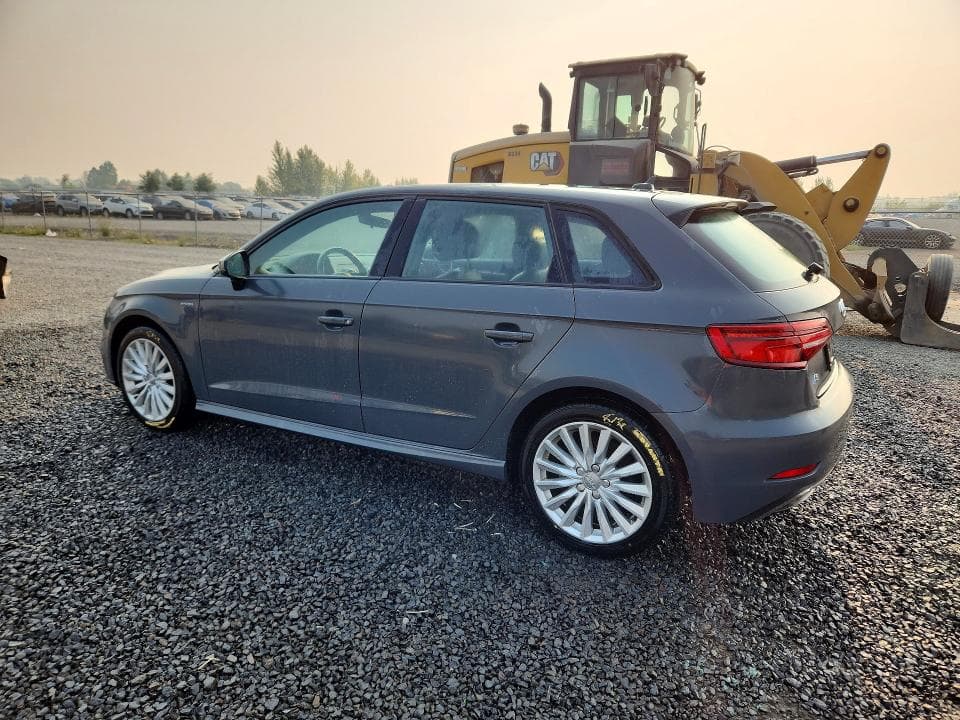 2017 AUDI A3 E-TRON PREMIUM 2