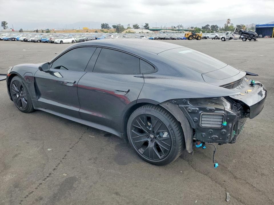 2024 PORSCHE TAYCAN 2