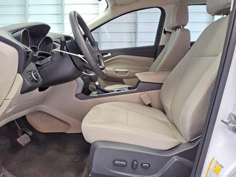 2017 FORD ESCAPE SE 7