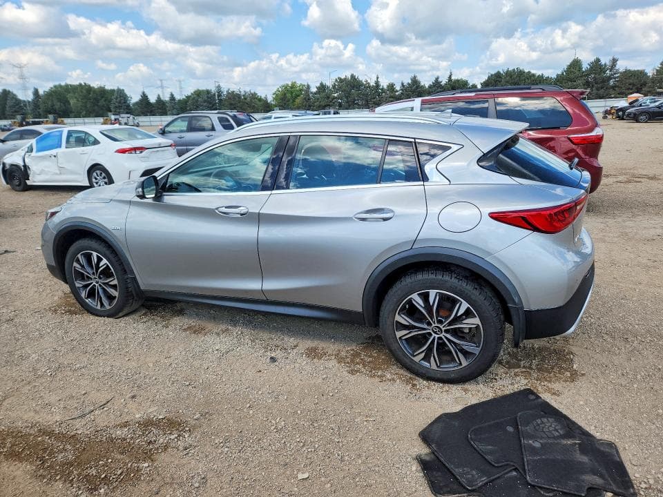 2019 INFINITI QX30 LUXE 2