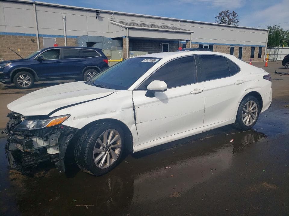 2022 TOYOTA CAMRY LE