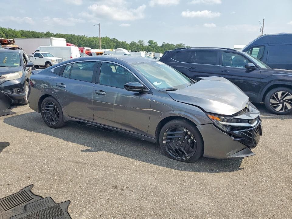 2026 NISSAN SENTRA SR 4